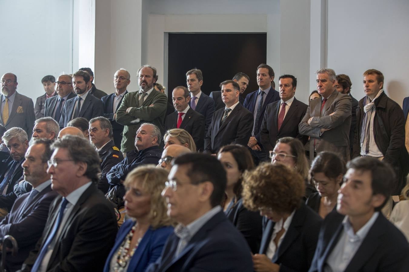El presidente de Cantabria, Miguel Ángel Revilla; la vicepresidenta, Eva Díaz Tezanos; y la presidenta de Puertos del Estado, Ornella Chacón, entre otros, asisten al acto conmemorativo del coche 7 millones del Puerto de Santander, en el Palacete del Embarcadero.