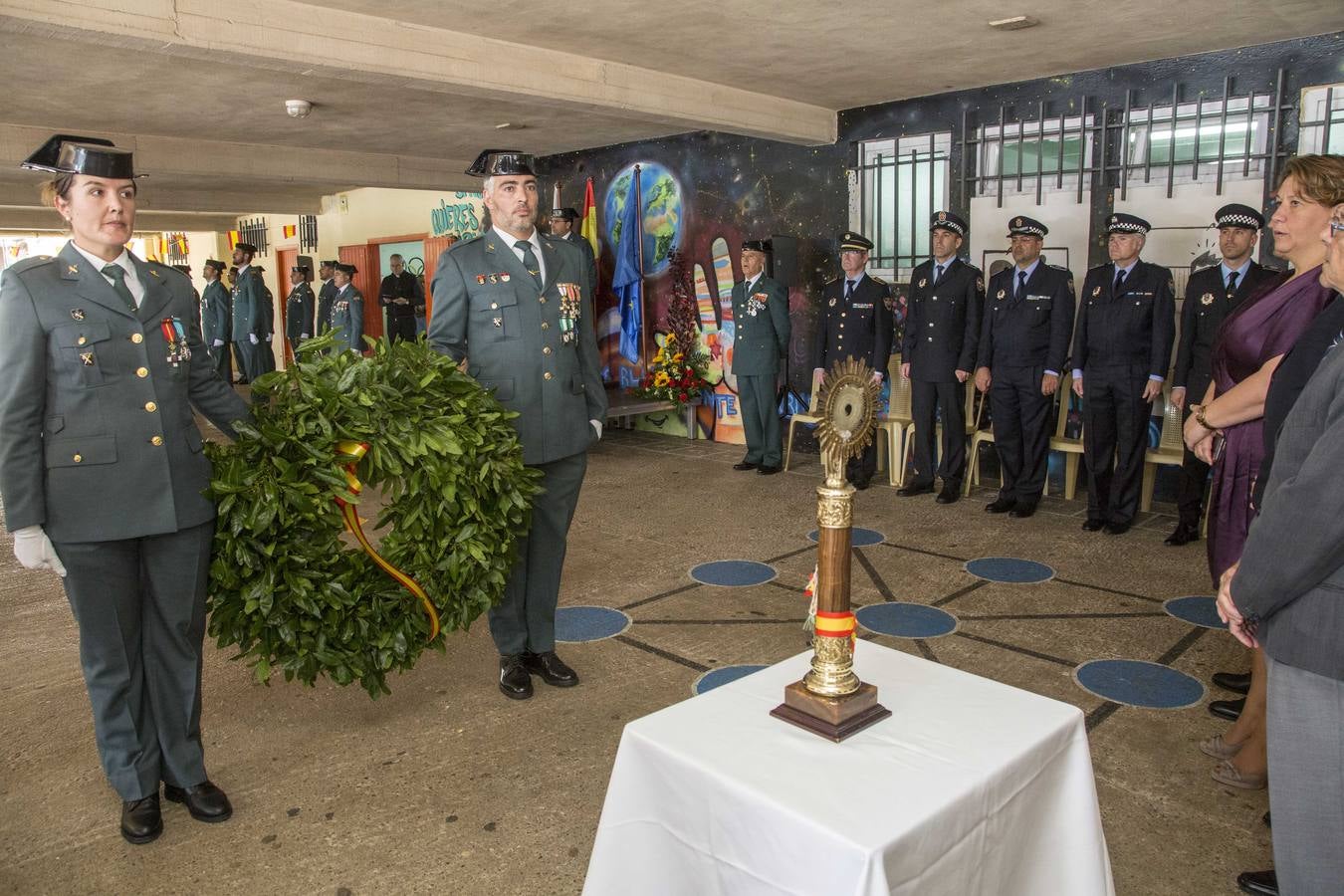 Acto de celebración del Pilar en el cuartel de Camargo.