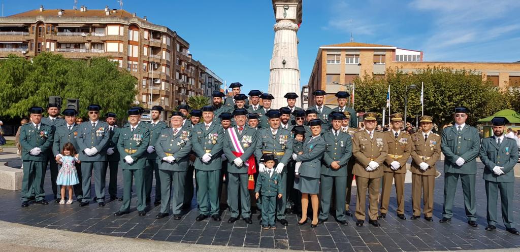 Miembros del cuartel de la Guardia Civil de Santoña