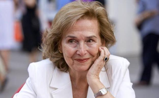 Angelina Lamelas, al margen de sus incursiones en la poesía y en la literatura infantil, ha sido fiel al mundo del cuento. 