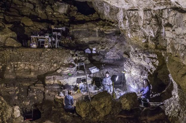 Interior de la Cueva del Pendo, una de las cuevas Patrimonio de la Humanidad. 