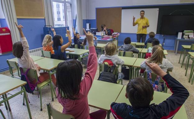 Las oposiciones están dirigidas para los profesores de Infantil y Primaria.