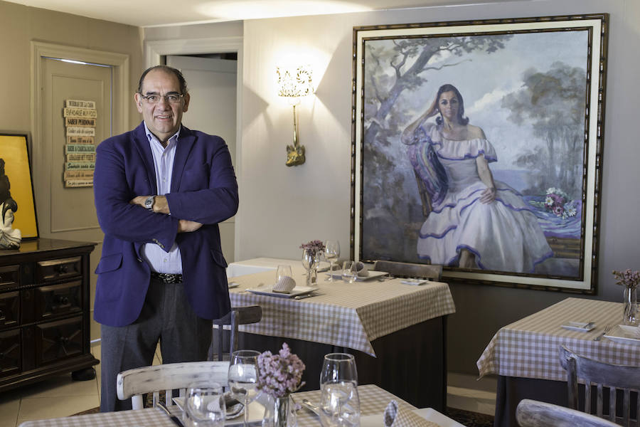 En la foto, Luis Aguado, que dirige el establecimiento junto a Gema Sánchez. 