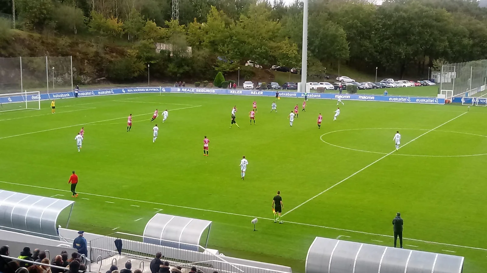 Los blanquiazules visitan a la Real Sociedad B con la intención de cambiar su dinámica negativa.