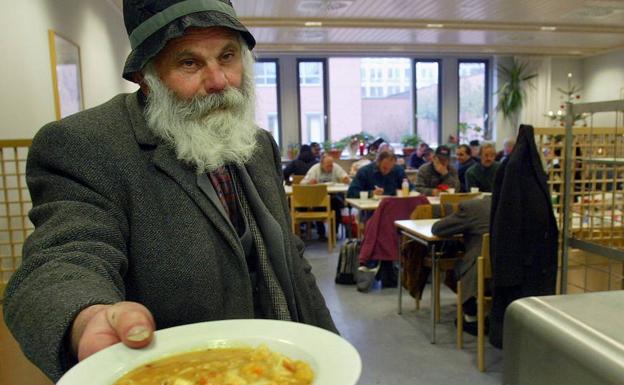 Un hombre sin hogar, en un centro de atención social de Múnich. 