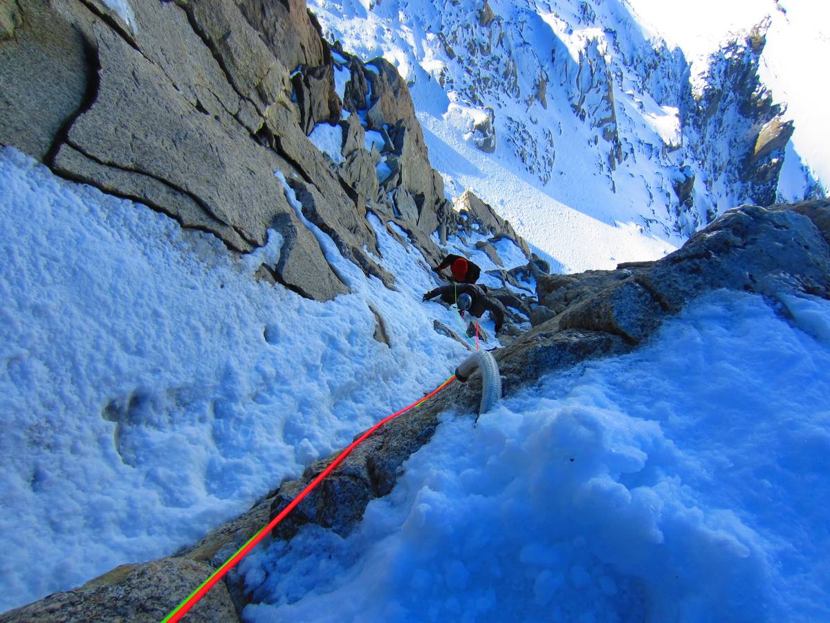 Paso mixto en el Diente Gigante.