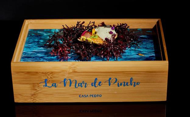 Galería. Tapa ganadora del XIV Concurso Nacional de Pinchos y Tapas Ciudad de Valladolid: 'La mar de pincho'. 