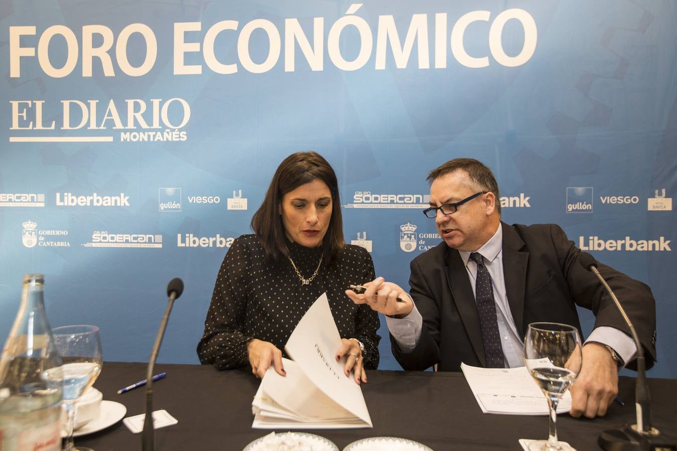 Fotos: La alcaldesa Gema Igual, en el Foro Económico de El Diario Montañés