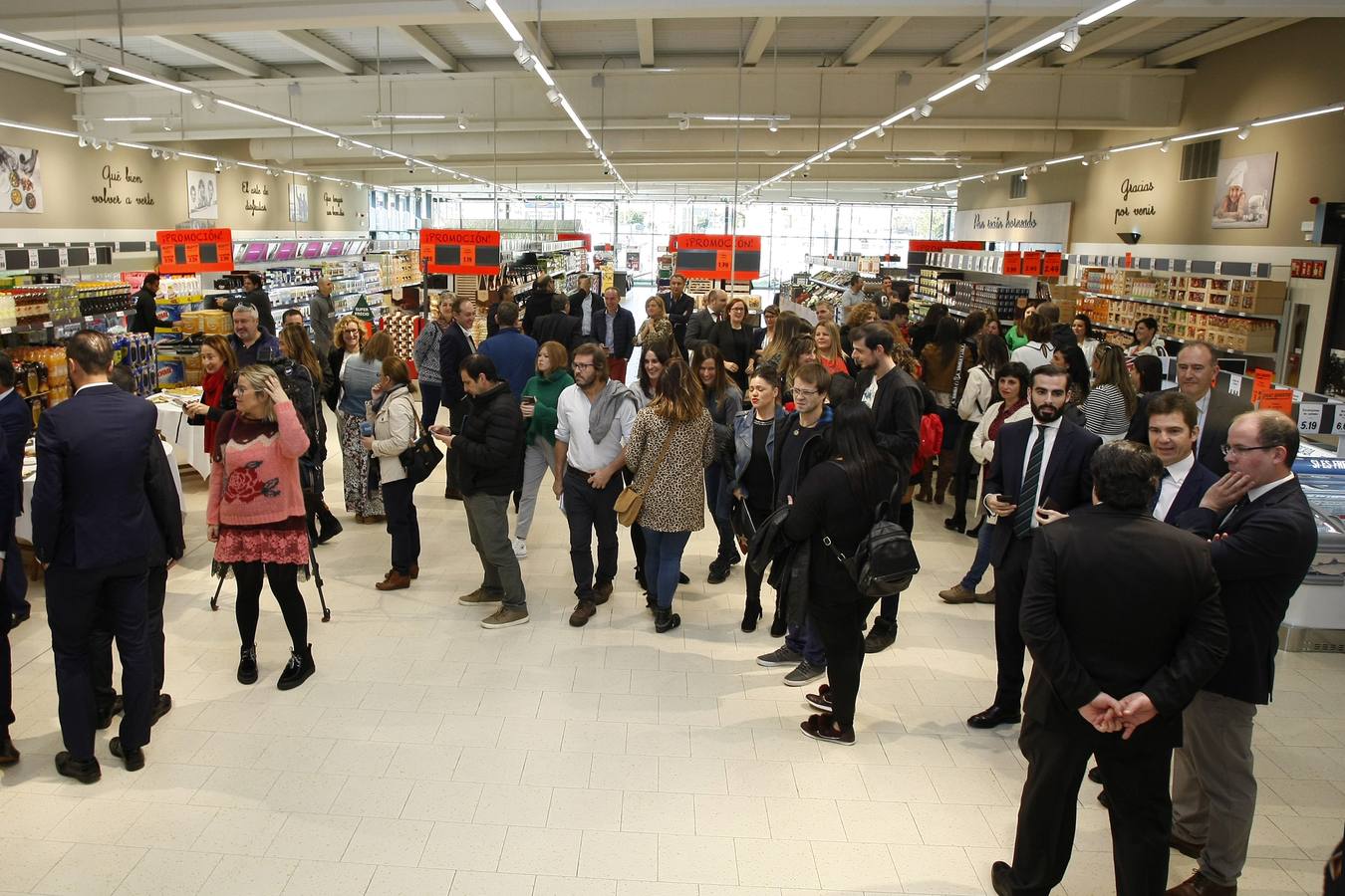 Fotos: Inaugurado el supermercado Lidl en el Área Comercial de Ganzo