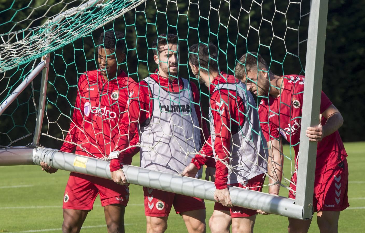 Fotos: Entrenamiento del Racing para preparar el partido ante el Athletic B