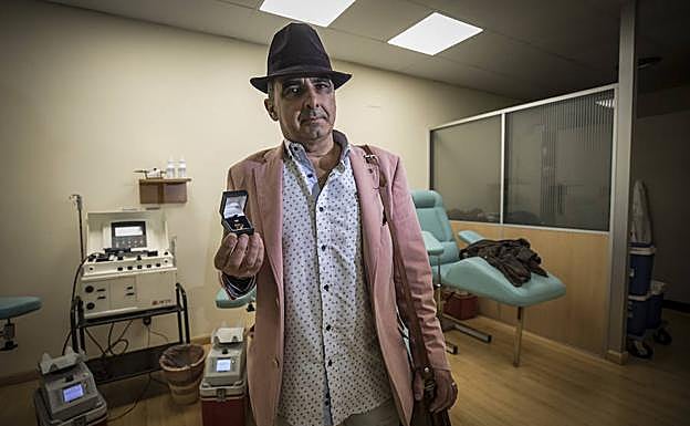 Enrique Francisco Ojea es el mayor donante de sangre de España.