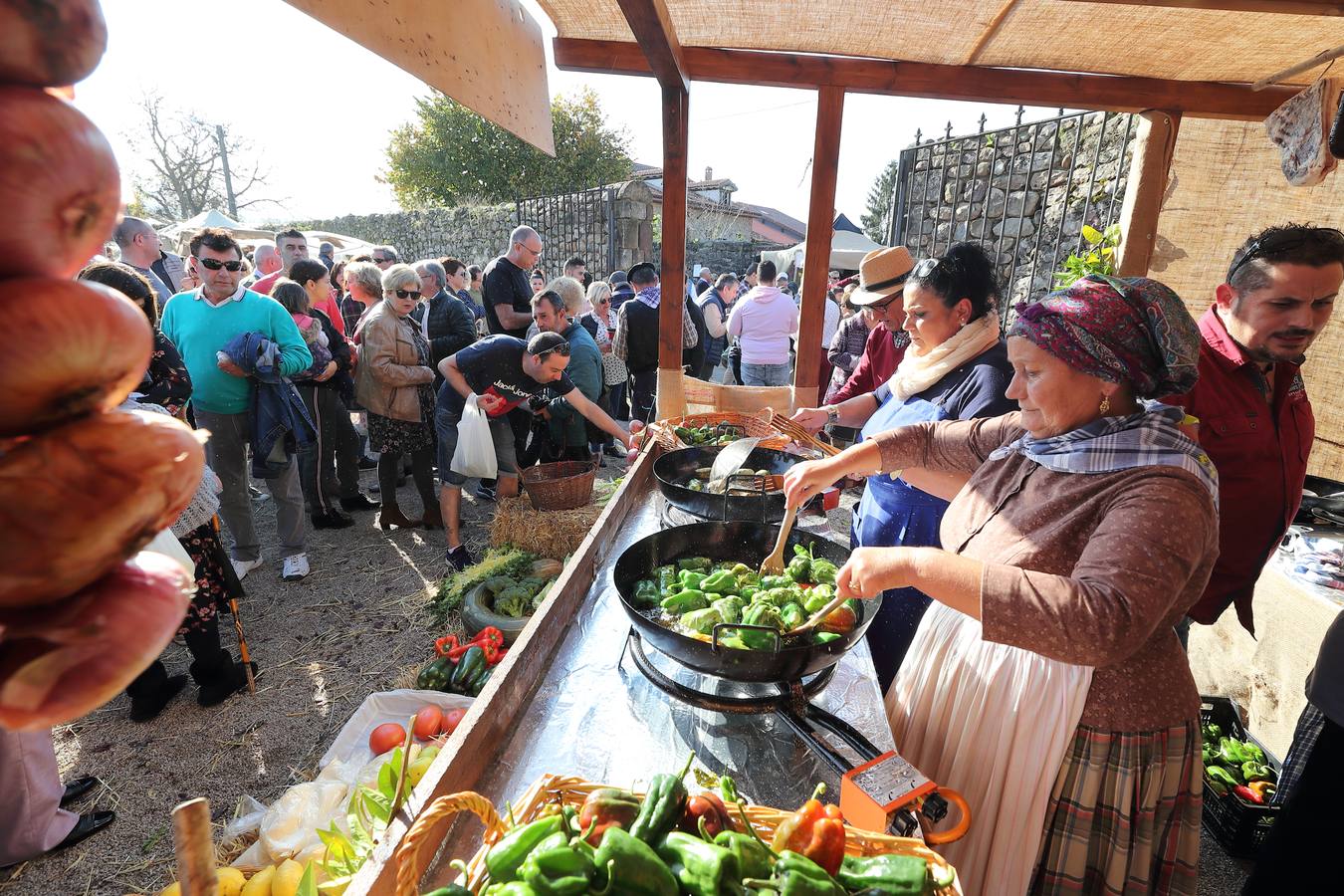 La villa cántabra se volcó con la celebración de su tradicional feria de la Alubia.