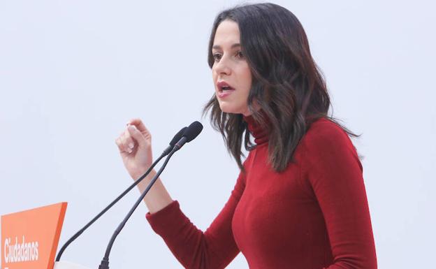 Inés Arrimadas, durante una rueda de prensa.