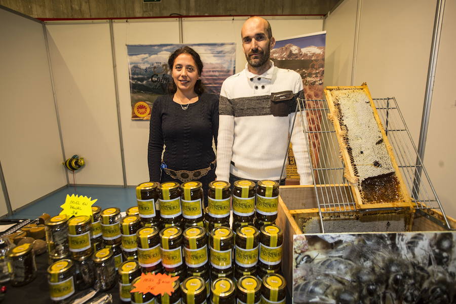 Rubén Varona, apicultor (Colmenares de Vendejo), miel con DOPde Liébana. 