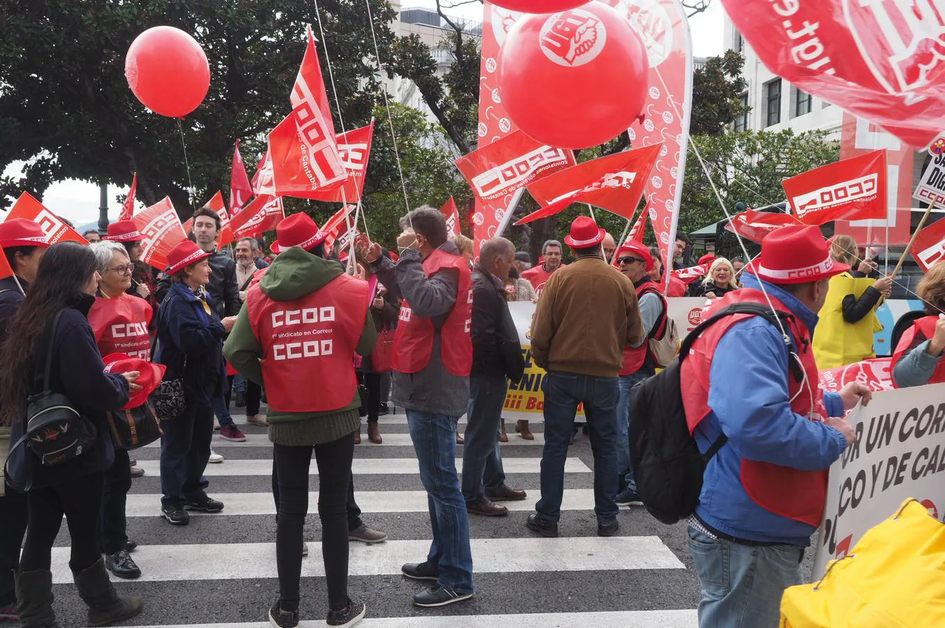 Fotos: Protesta de los trabajadores de Correos