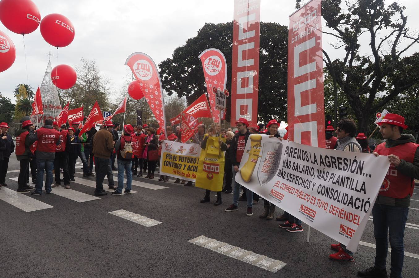 Fotos: Protesta de los trabajadores de Correos