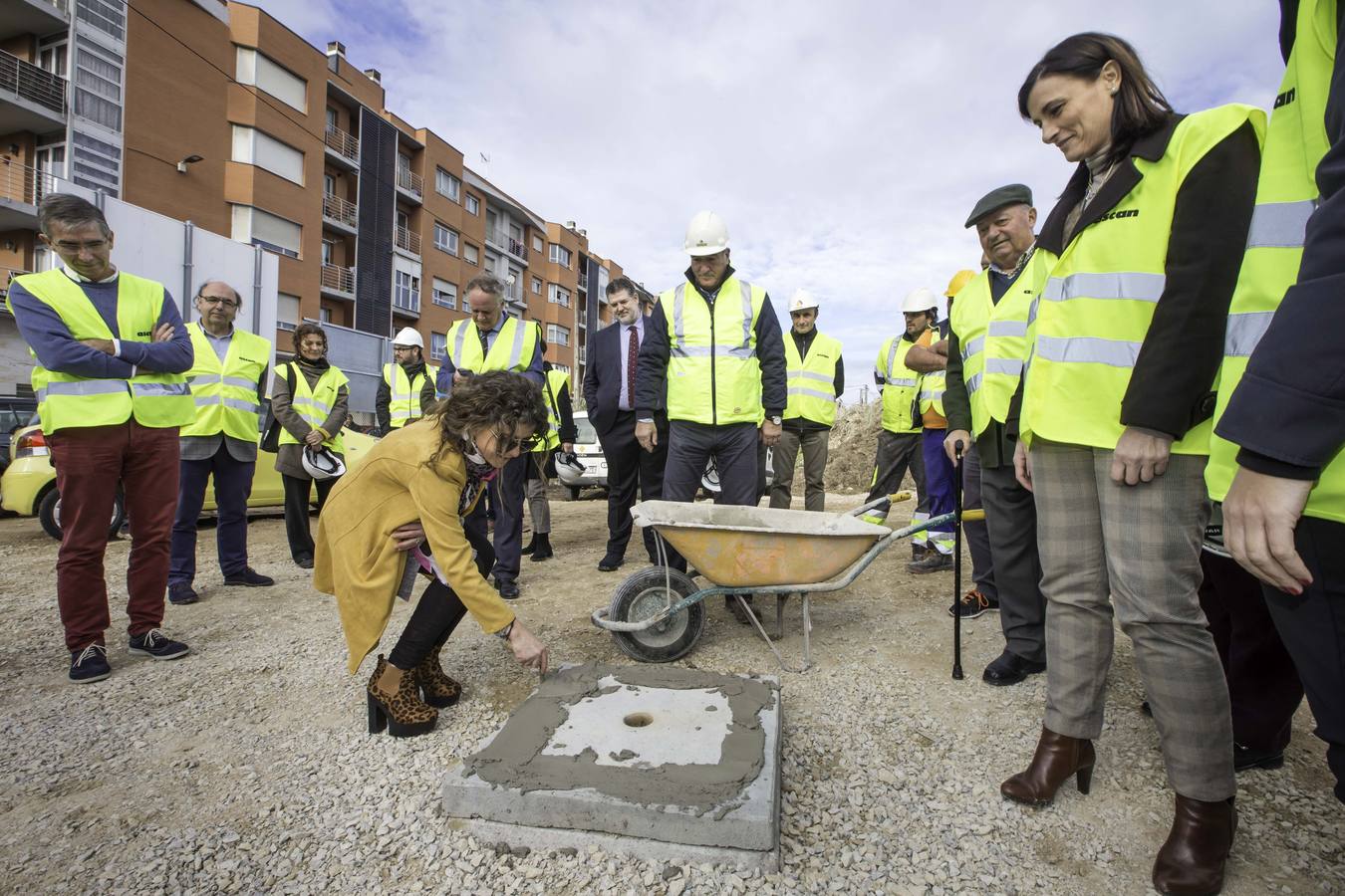 Fotos: Inicio de las obras de las 120 viviendas asequibles en San Román, en la calle Foramontanos