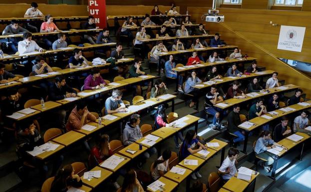 Solo el 59,6 % del alumnado de 1º de Bachillerato supera todas las materias