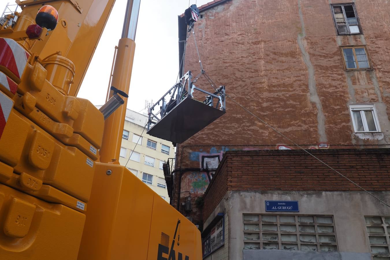 Fotos: Así son las tripas de las escaleras mecánicas del Gurugú