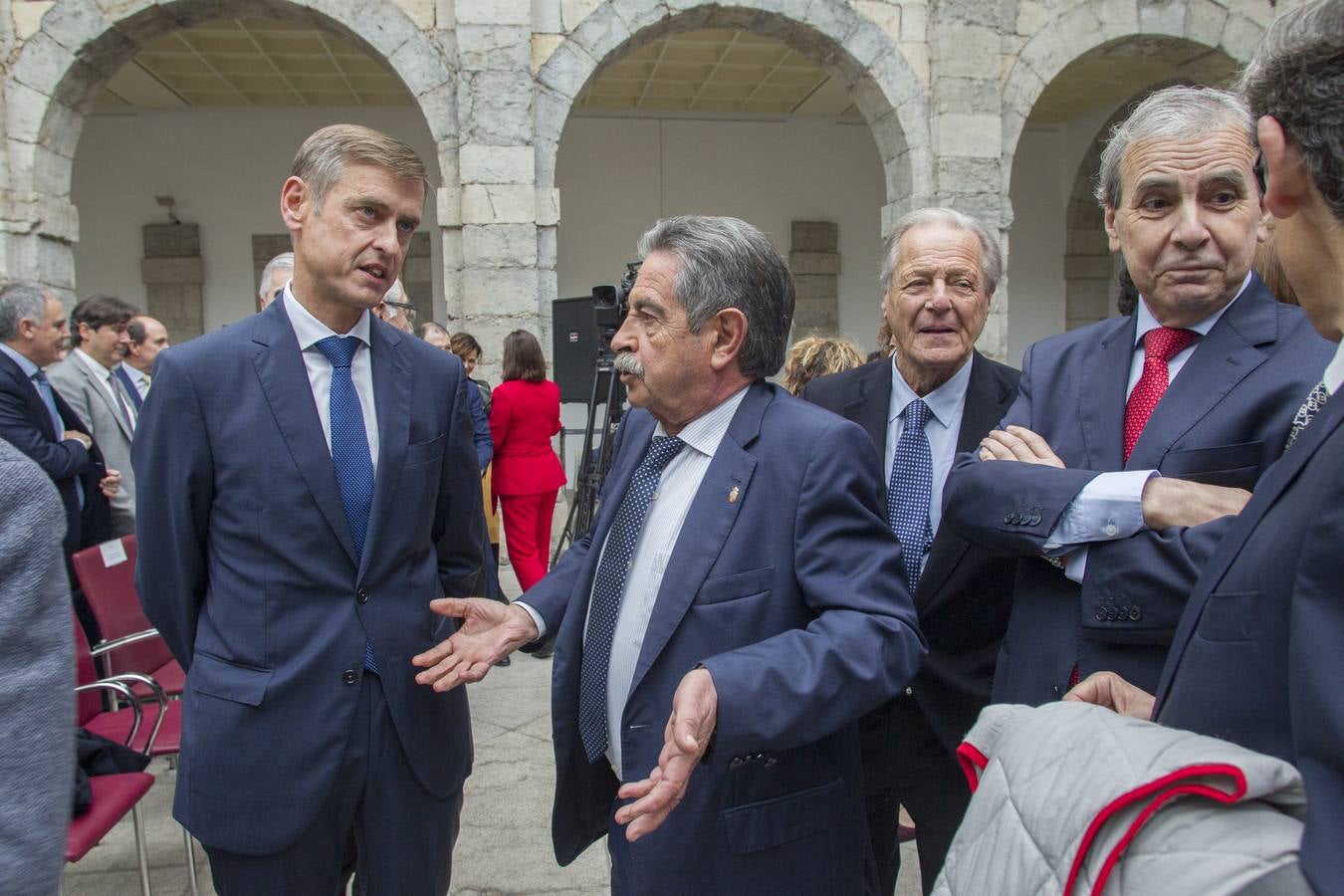 Fotos: Cantabria celebra el 40 cumpleaños de la Constitución