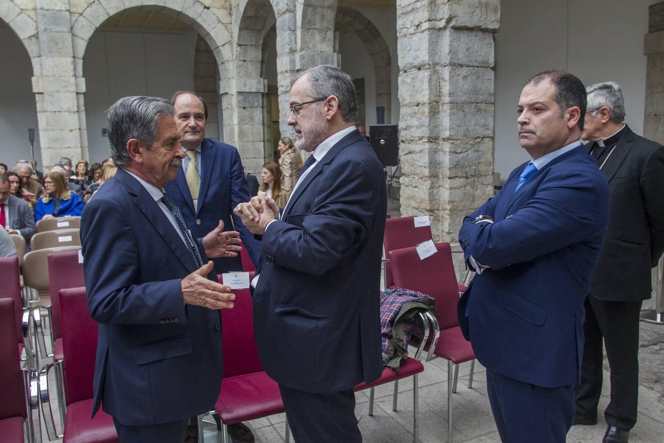 Fotos: Cantabria celebra el 40 cumpleaños de la Constitución