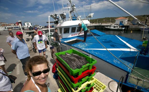 Cantabria pide un aumento de las cuotas previstas por Europa para la merluza, la caballa y el rape