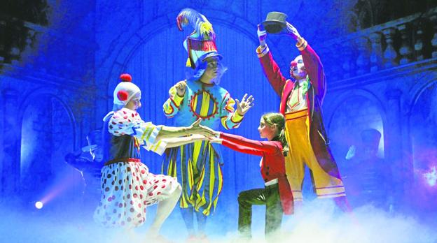 El 'Circo Mágico' combina la puesta en escena del Circo del Sol con la magia de Disney. :: l. f. e.