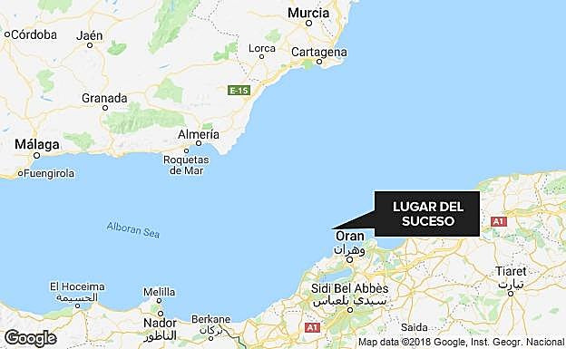 Mueren 20 inmigrantes al incendiarse su barco en la costa de Argelia