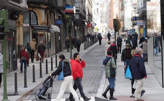 Las familias cántabras, las terceras que menos esfuerzo tienen que realizar para pagar la universidad