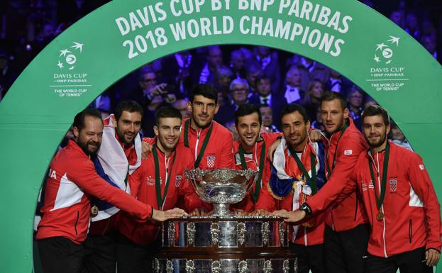 El equipo croata de Copa Davis celebra su victoria en la última edición de la competición.