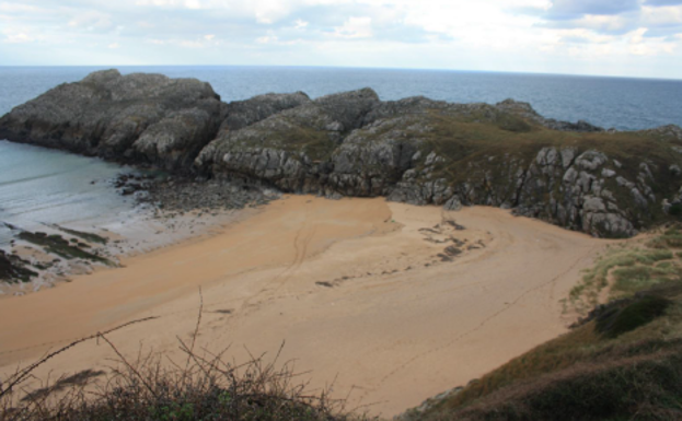 Playa de Somocuevas.