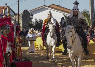 Imagen secundaria 1 - Seña revivió el nacimiento de Jesús