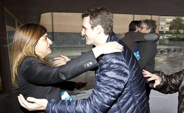 Casado asistió al congreso en el que Buruaga fue elegida presidenta del PP