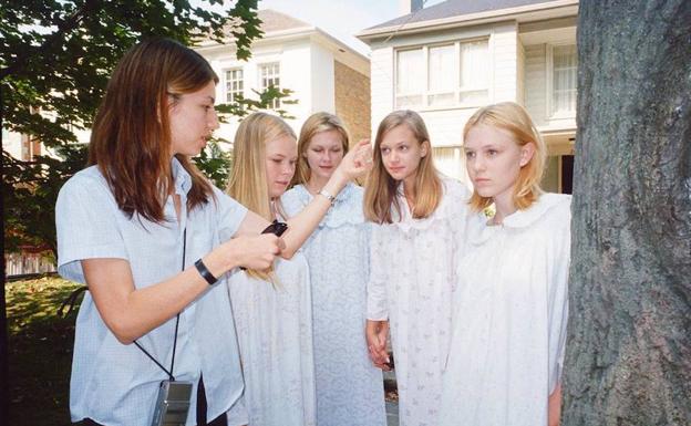 Sofia Coppola, en el rodaje de 'Las vírgenes suicidas'.