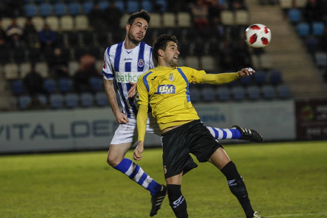 Fotos: Las mejores imágenes del partido de la Gimnástica frente al Real Unión