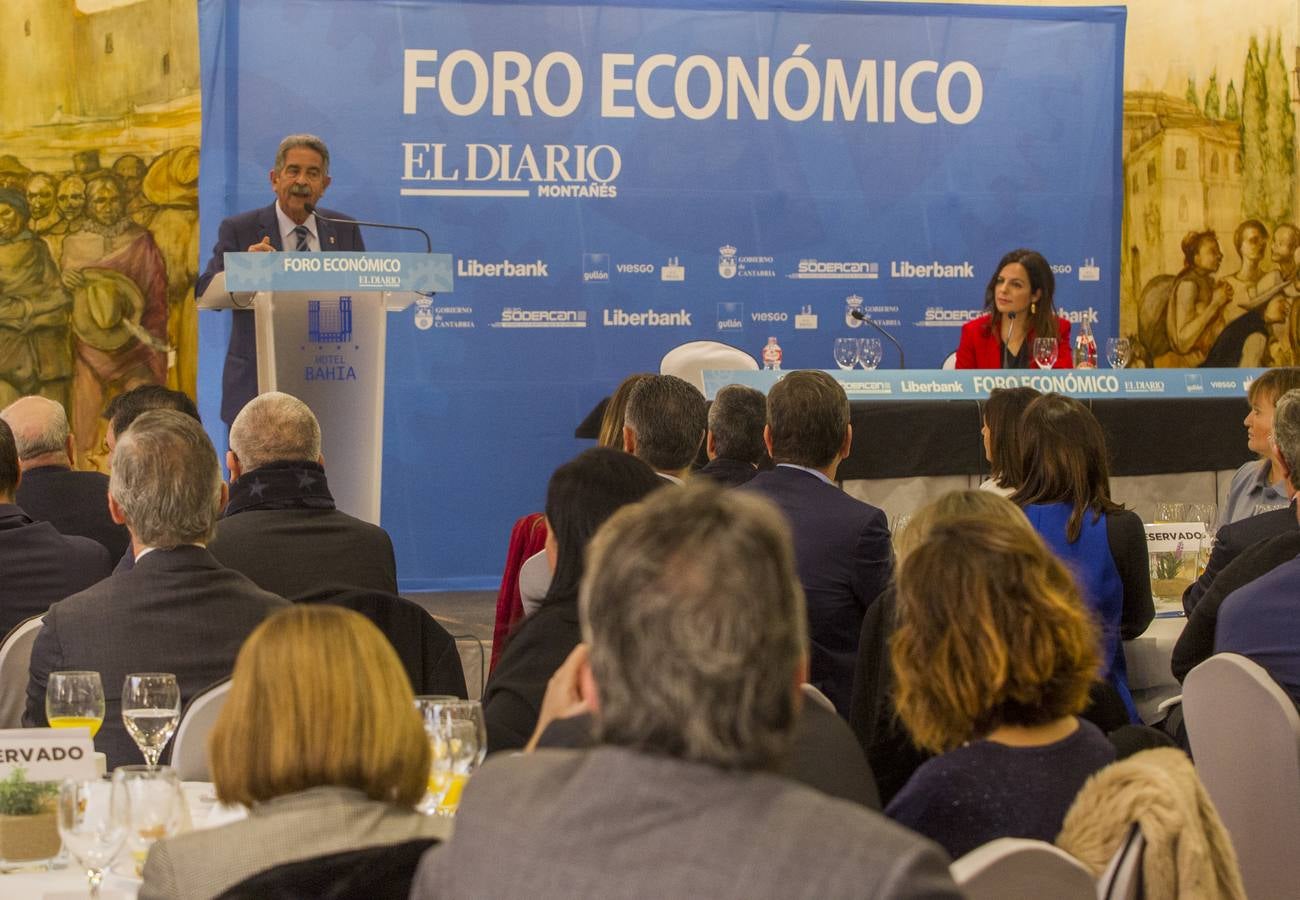 Fotos: Imágenes del Foro Económico de El Diario Montañés, que ha tenido a Revilla como ponente