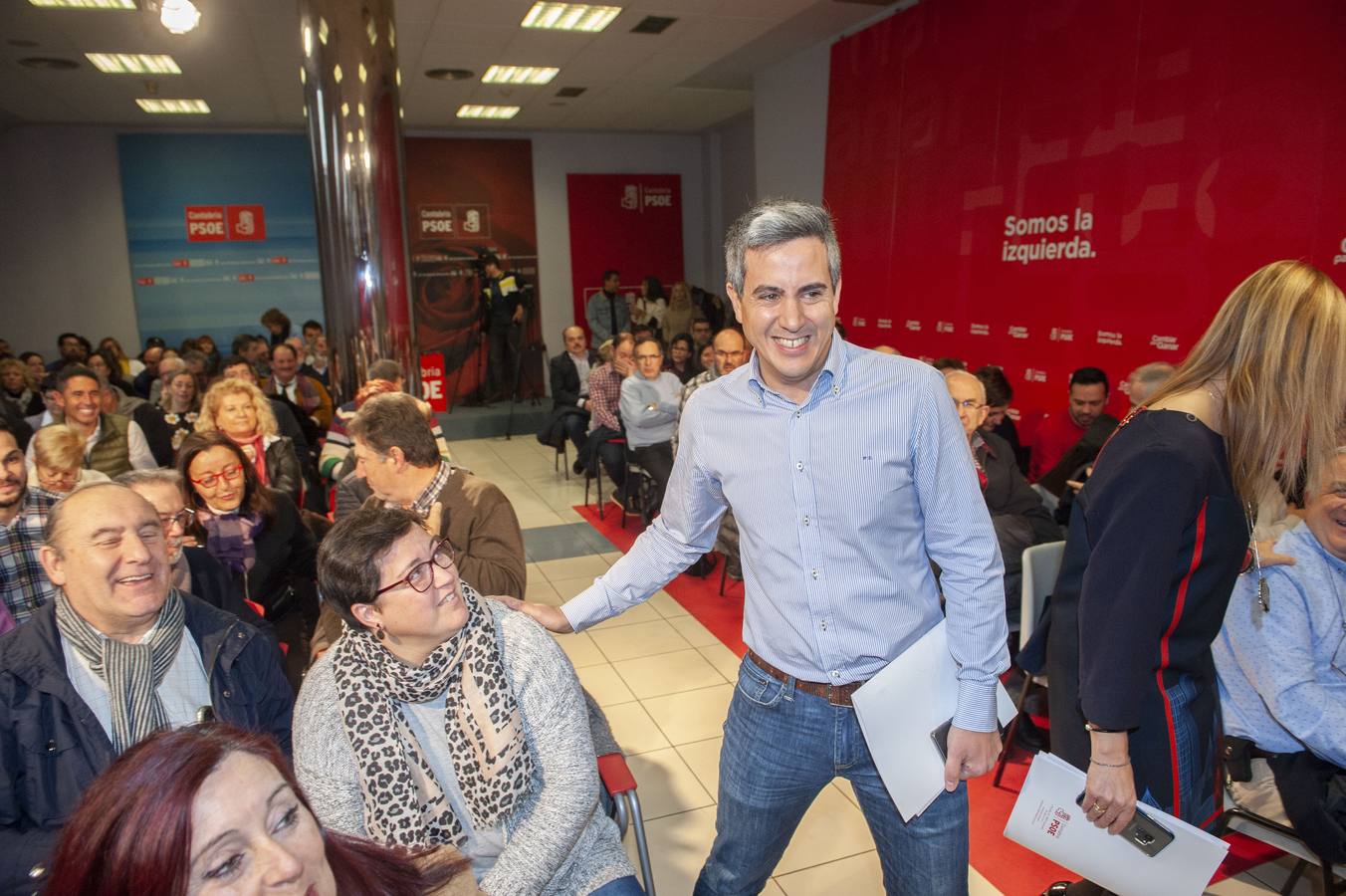 Fotos: Zuloaga arremete contra Revilla ante su comité regional