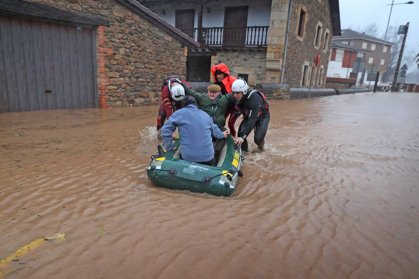 Fotos: Las inundaciones en los municipios de Mazcuerras y Cabezón de la Sal