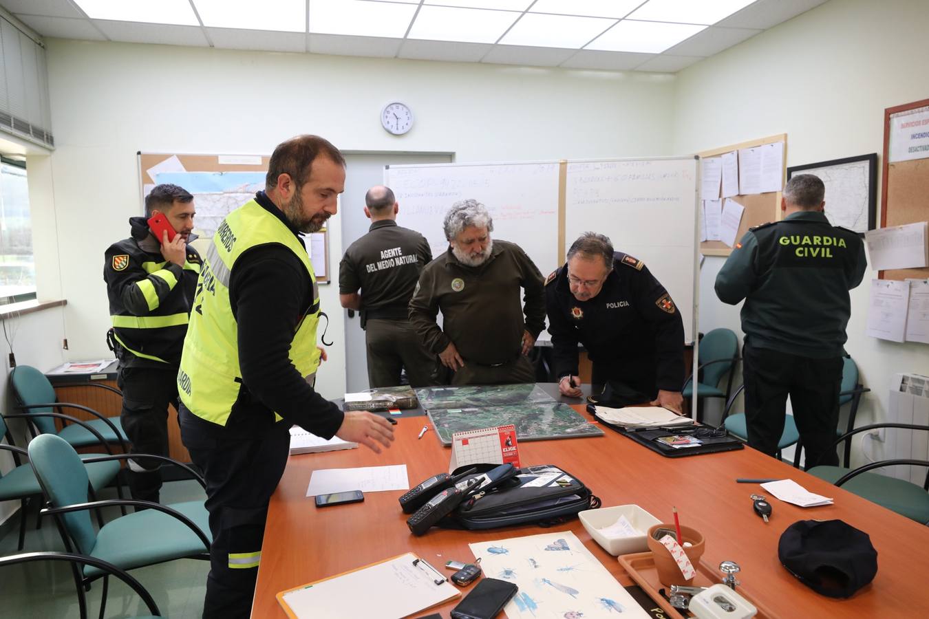 Puesto de mando avanzado instalado en Cabezón de la Sal para resolver las incidencias registradas en la zona por las riadas.