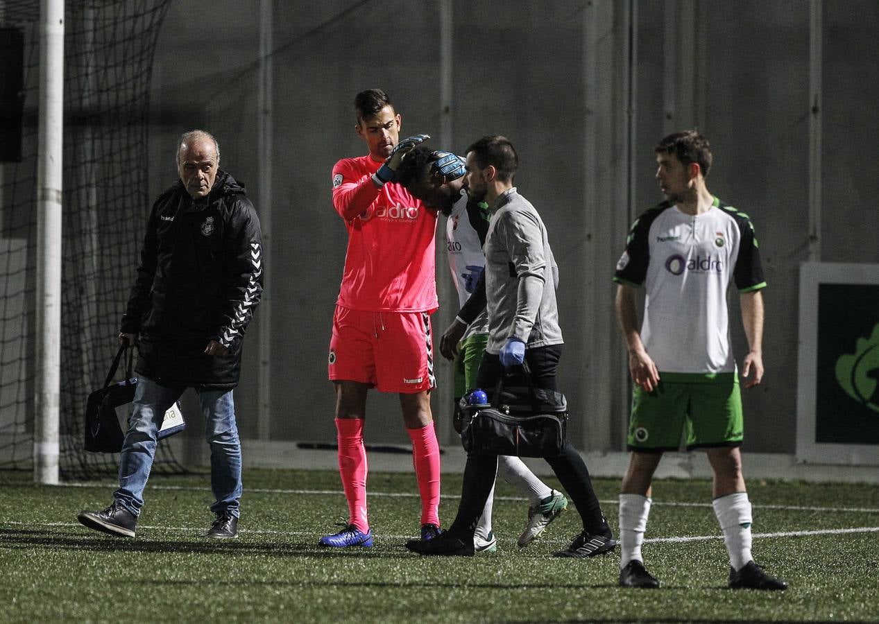 Los verdiblancos se han impuesto por la mínima (0-1) en su visita al Arenas de Getxo gracias a un penalti en el minuto 88.