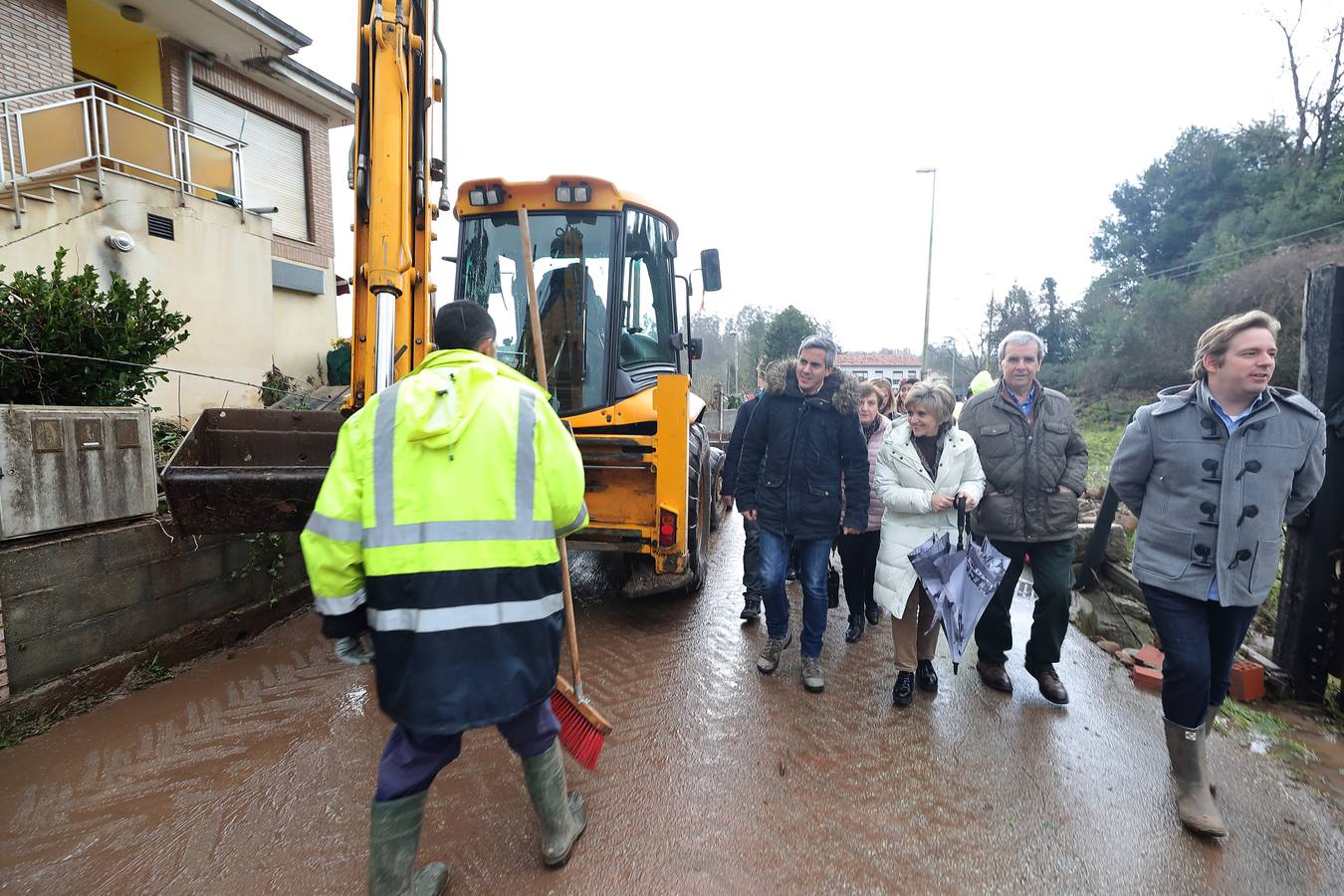 Fotos: La ministra de Sanidad visita las zonas afectadas por las inundaciones