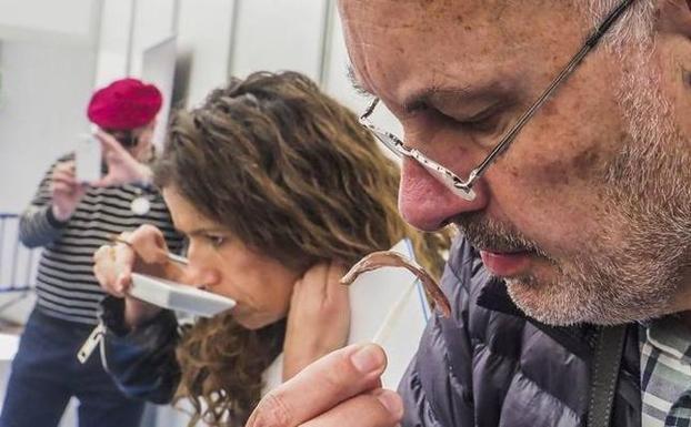 Un momento de la cata en la pasada Feria de la Anchoa.