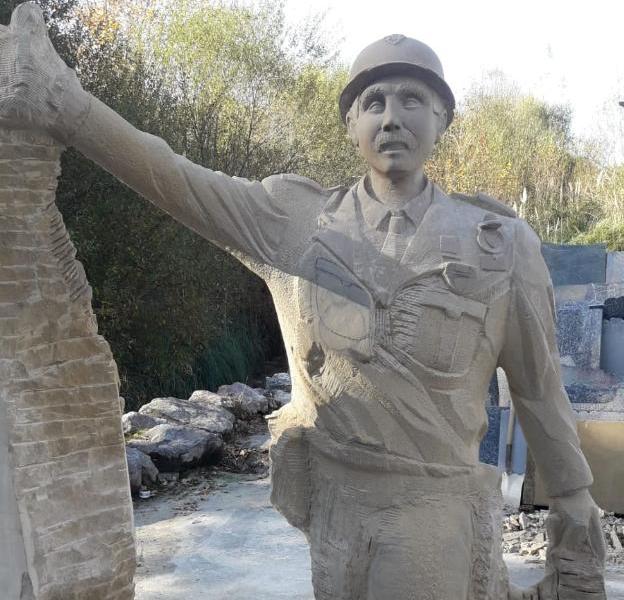 Escultura que recordará a Ángel Quintanal 'Gelín', apordado 'el Nureyev'.