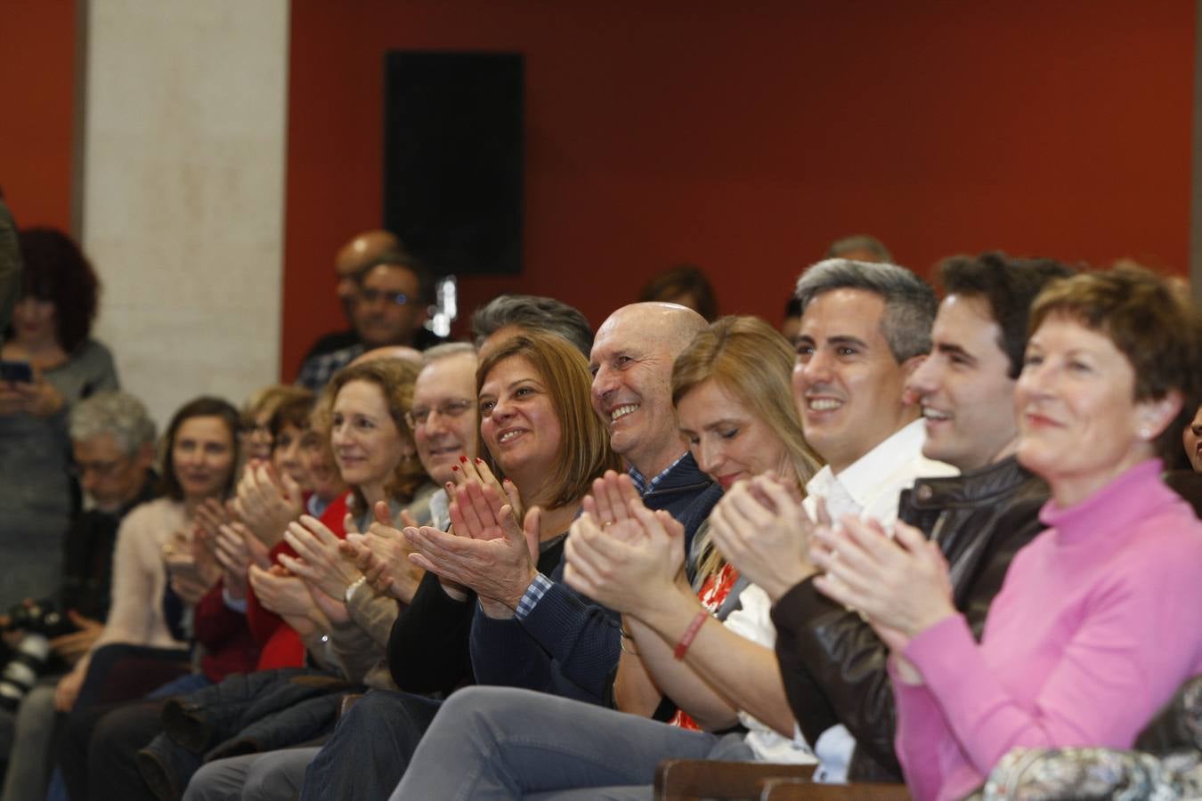 Fotos: Pedro Sánchez presenta a casares como candidato a la alcaldía de Santander