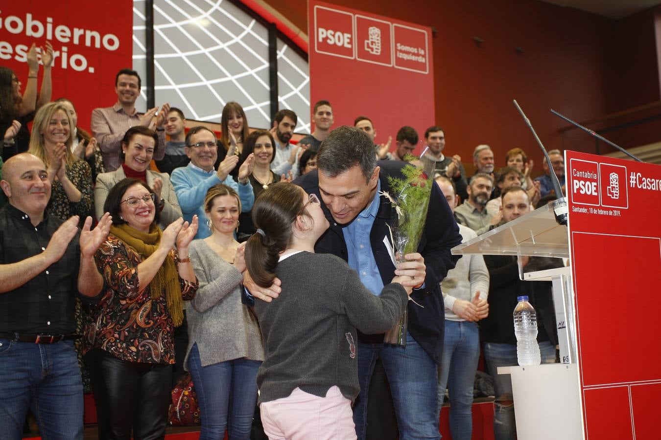 Fotos: Pedro Sánchez presenta a casares como candidato a la alcaldía de Santander