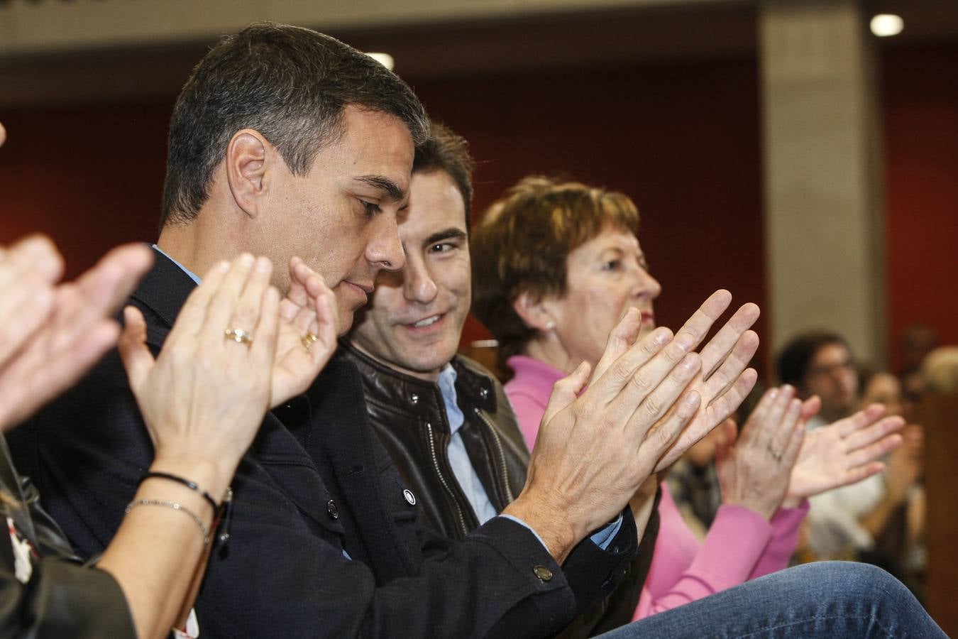 Fotos: Pedro Sánchez presenta a casares como candidato a la alcaldía de Santander