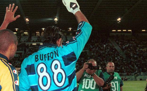 Buffon, en el Parma con el número '88'