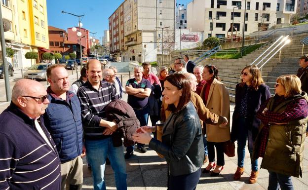 Reunión de la alcaldesa con los vecinos de Tetuán.