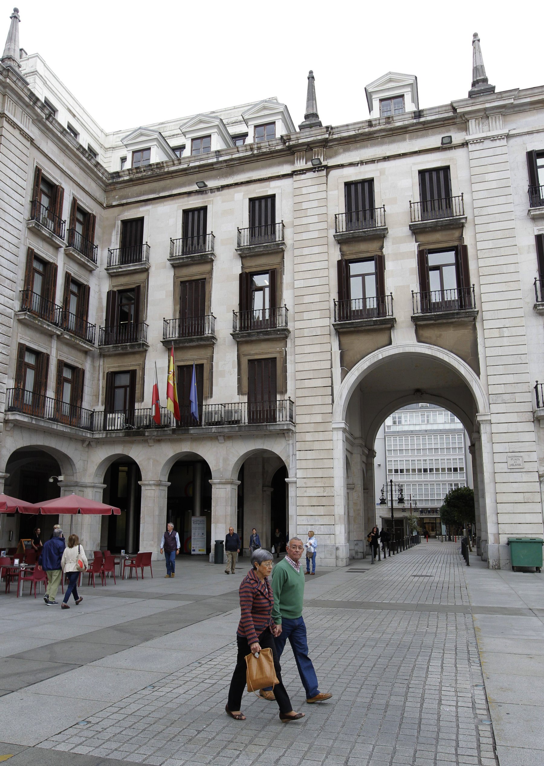 Sede de la Cámara en la Plaza Porticada.