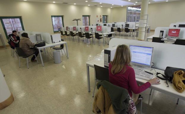 Los ordenadores volverán a estar disponibles para los usuarios en la Biblioteca Central. 